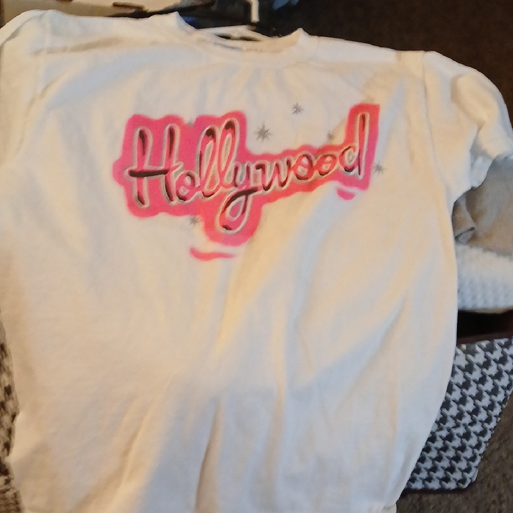 Hollywood Graphic Tee White and Pink Short Sleeve